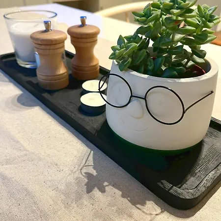 Le-host Apartment